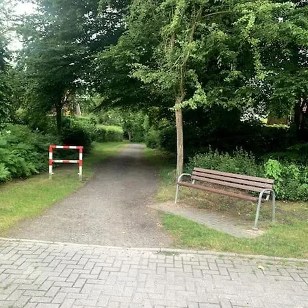 Schoene Ferienwohnung In Oldenburg Eversten 70M2, Zwei Raeume, Bis Zu 4 Personen Exterior photo
