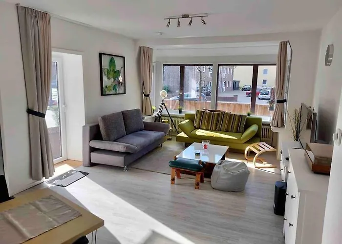 Schoene Ferienwohnung In Oldenburg Eversten 70M2, Zwei Raeume, Bis Zu 4 Personen