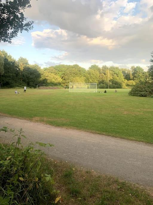Schoene In Eversten 70m2, Zwei Raeume, Bis Zu 4 Personen Apartment