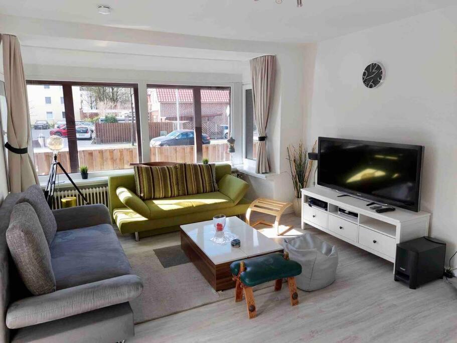 Schoene In Eversten 70m2, Zwei Raeume, Bis Zu 4 Personen Apartment
